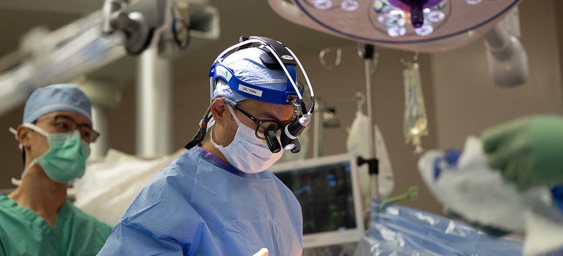 Dr Tran in Surgery | Doylestown Health